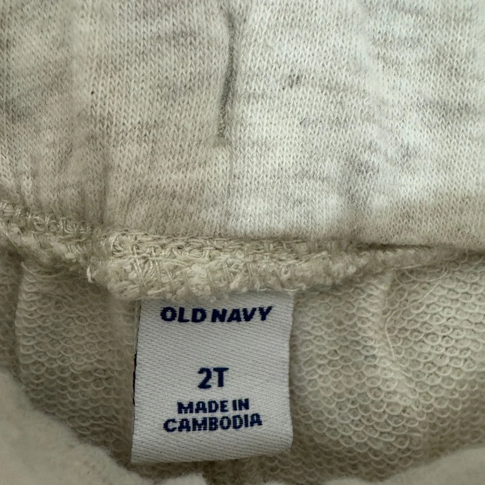 Old Navy Cream Relaxed Fit Shorts
